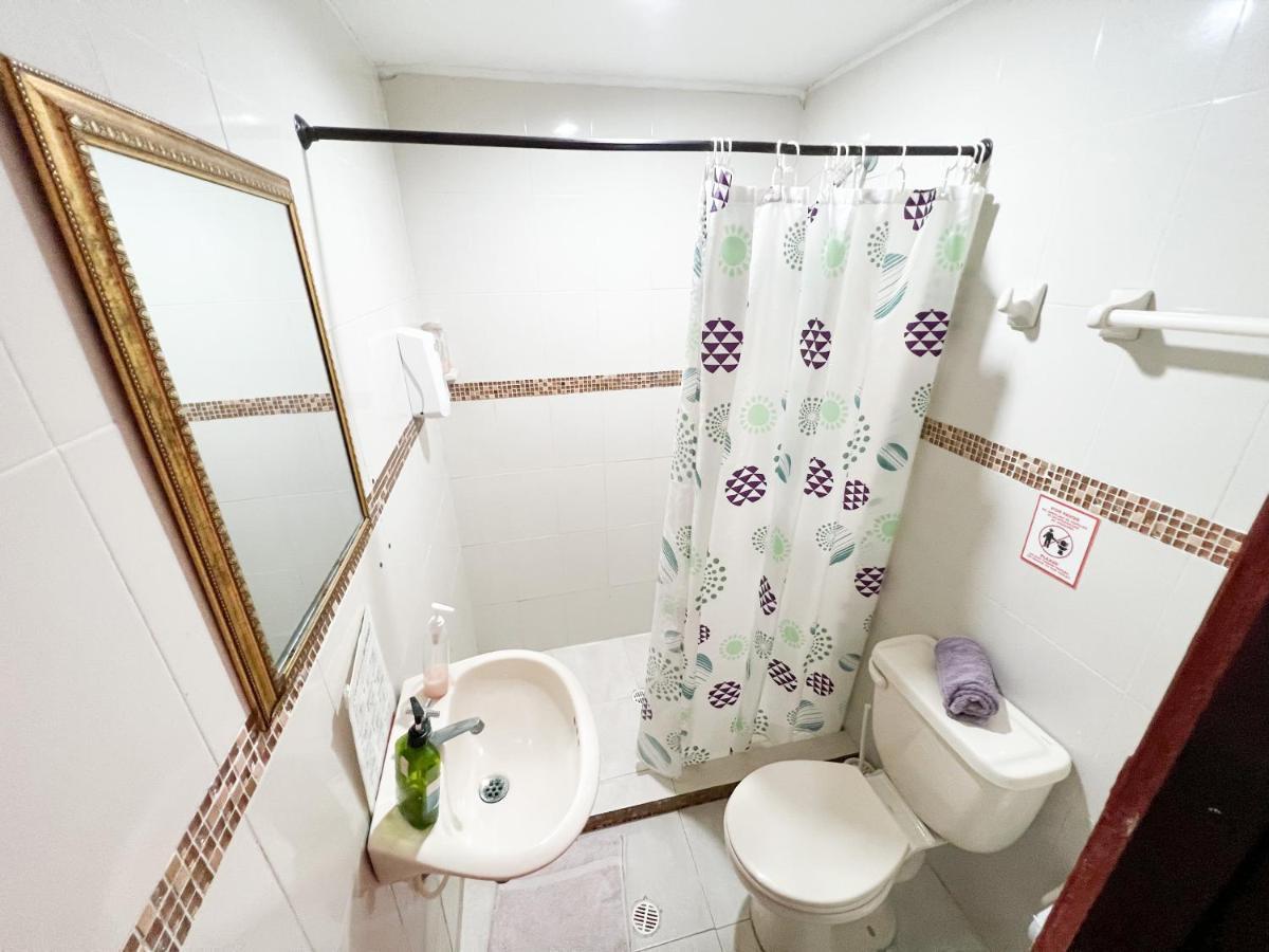 Ohana Lodging Vandrarhem San Andrés Exteriör bild